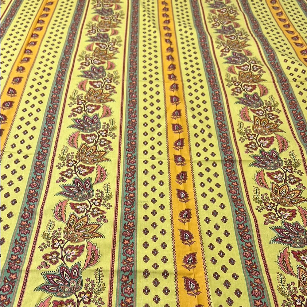 Table Cloth/Napkins Made in France